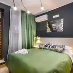Bed and Breakfast Queen 4*