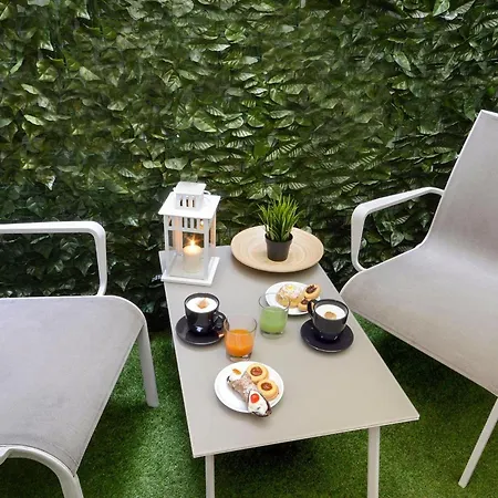 Queen Couette-café 4*