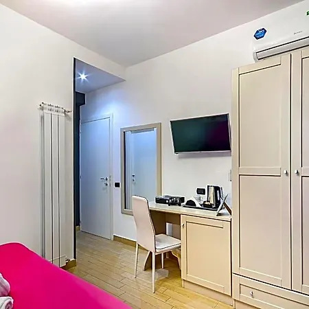 Bed and Breakfast Queen 4*