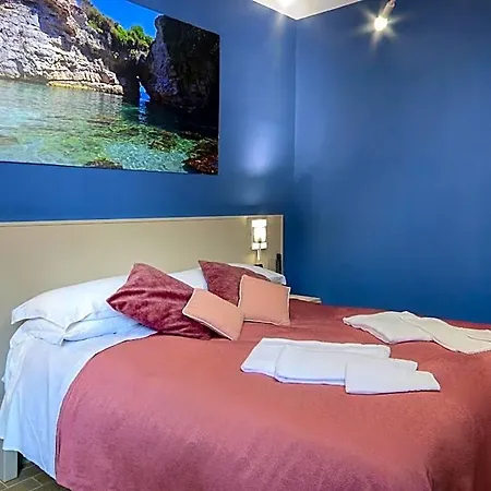 Queen Bed and Breakfast 4*