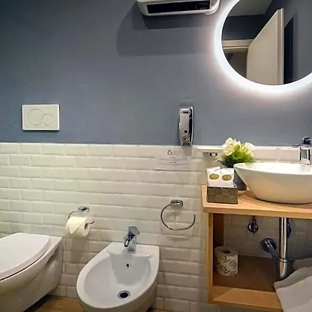 Queen Bed and Breakfast 4*