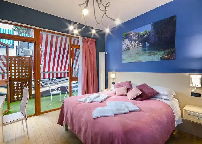 Queen Bed & Breakfast