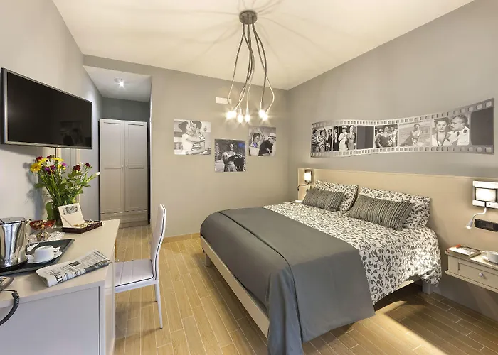 Queen Bed & Breakfast