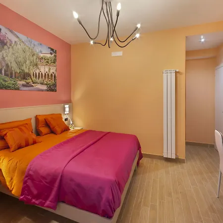 Queen Bed & Breakfast Sorrento