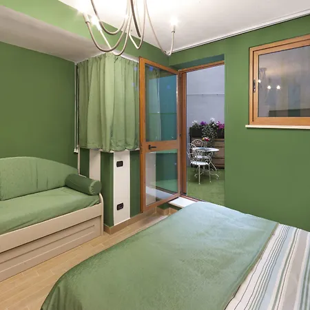 Bed & Breakfast Queen 4*