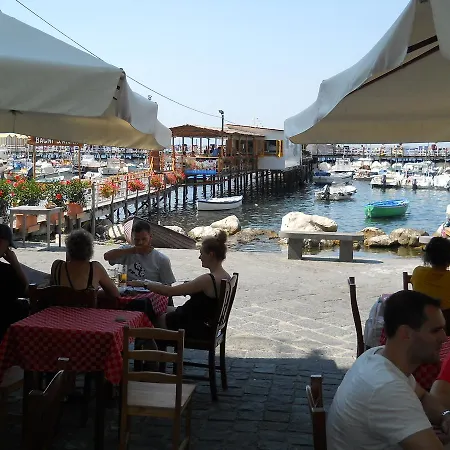 Bed & Breakfast Queen 4*